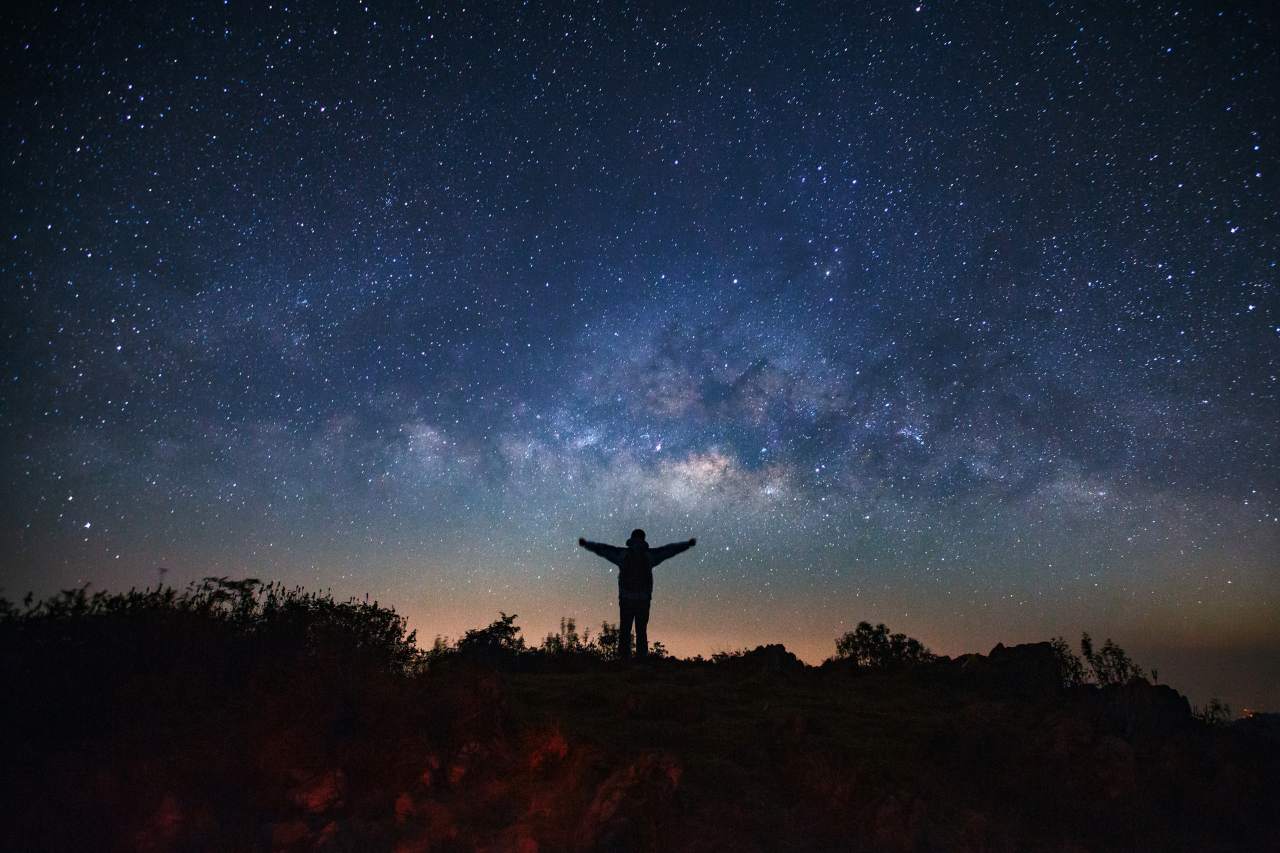 what_is_stargazing_1280x